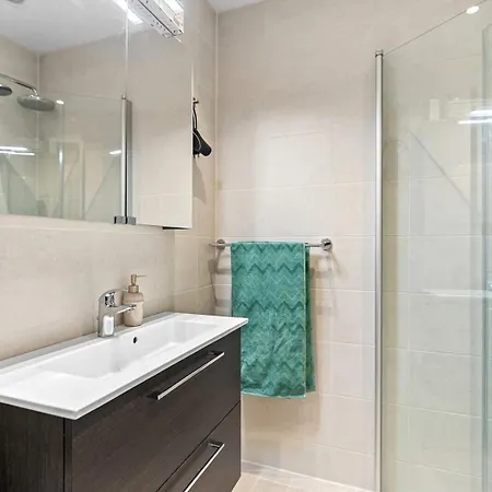 Inviting & Cozy Lejlighed Bergen